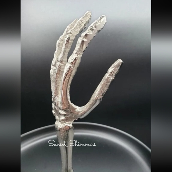 HALLOWEEN Metal Skeleton Hand 3 Tier Footed Serving Stand Appetizer Dessert Tray - Picture 6 of 12